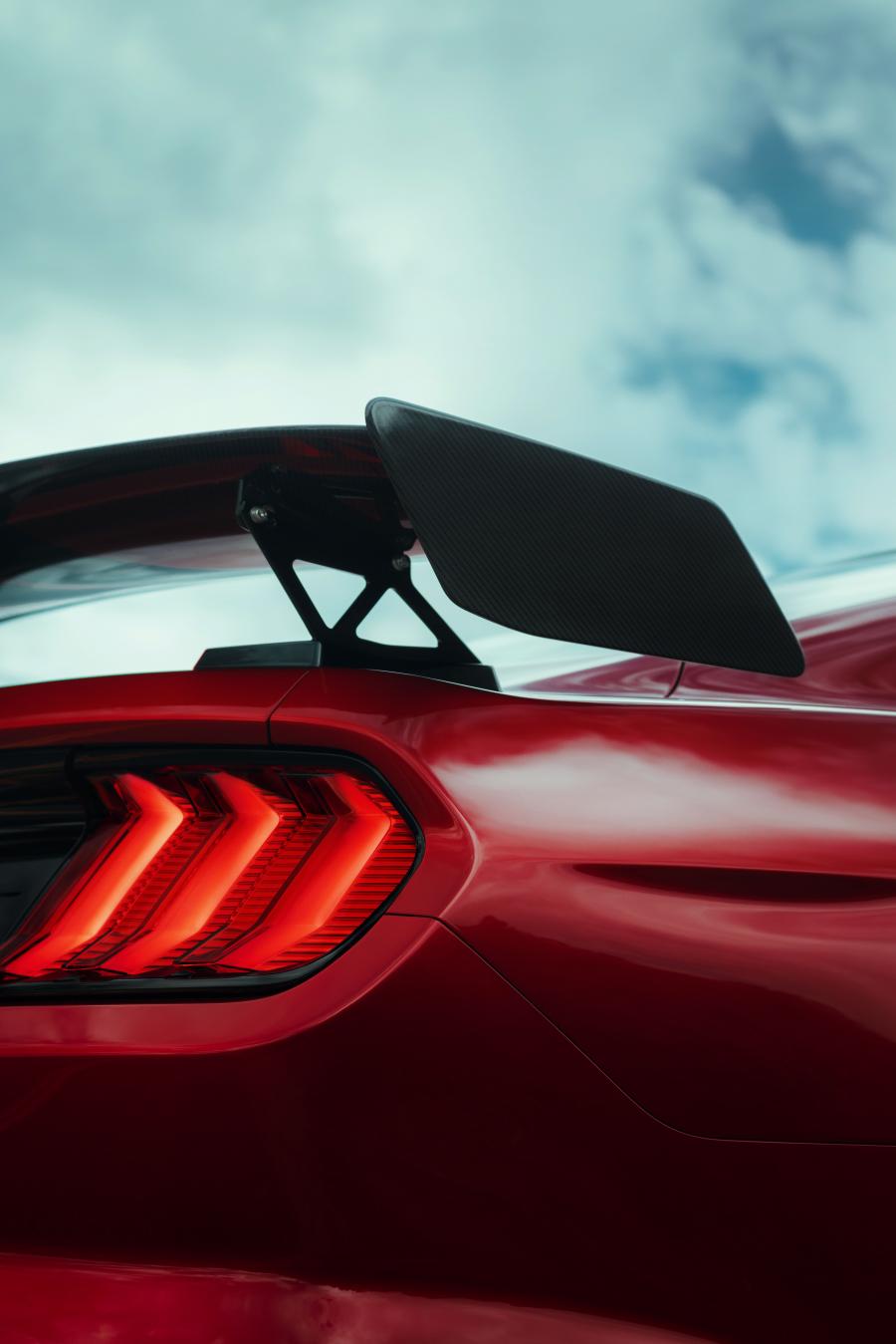 Детали экстерьера Ford Mustang Shelby GT500 2019 года  (фото 107 из 119)
